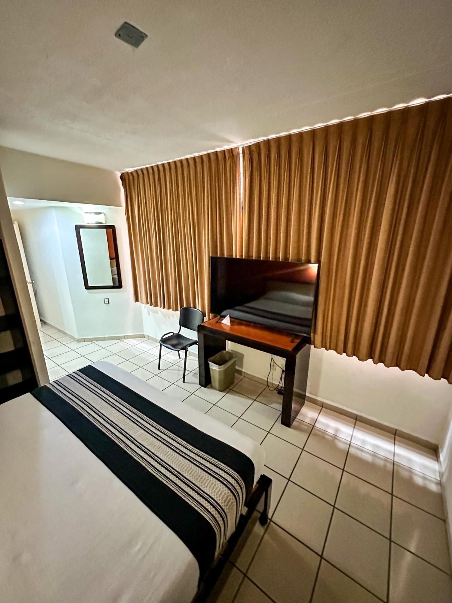 Hotel Montreal León Eksteriør bilde
