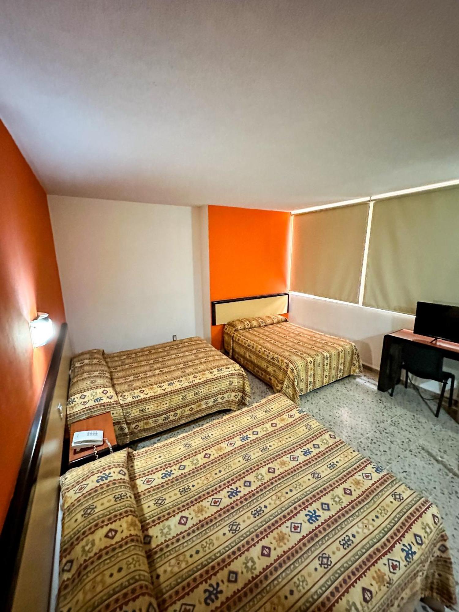 Hotel Montreal León Eksteriør bilde