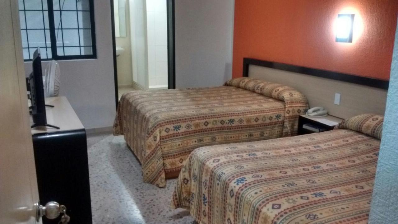 Hotel Montreal León Eksteriør bilde